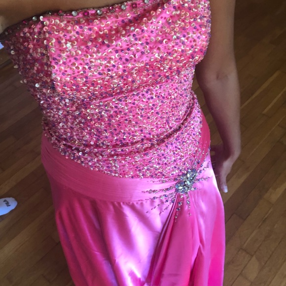 Tiffany prom dress - Picture 9 of 11